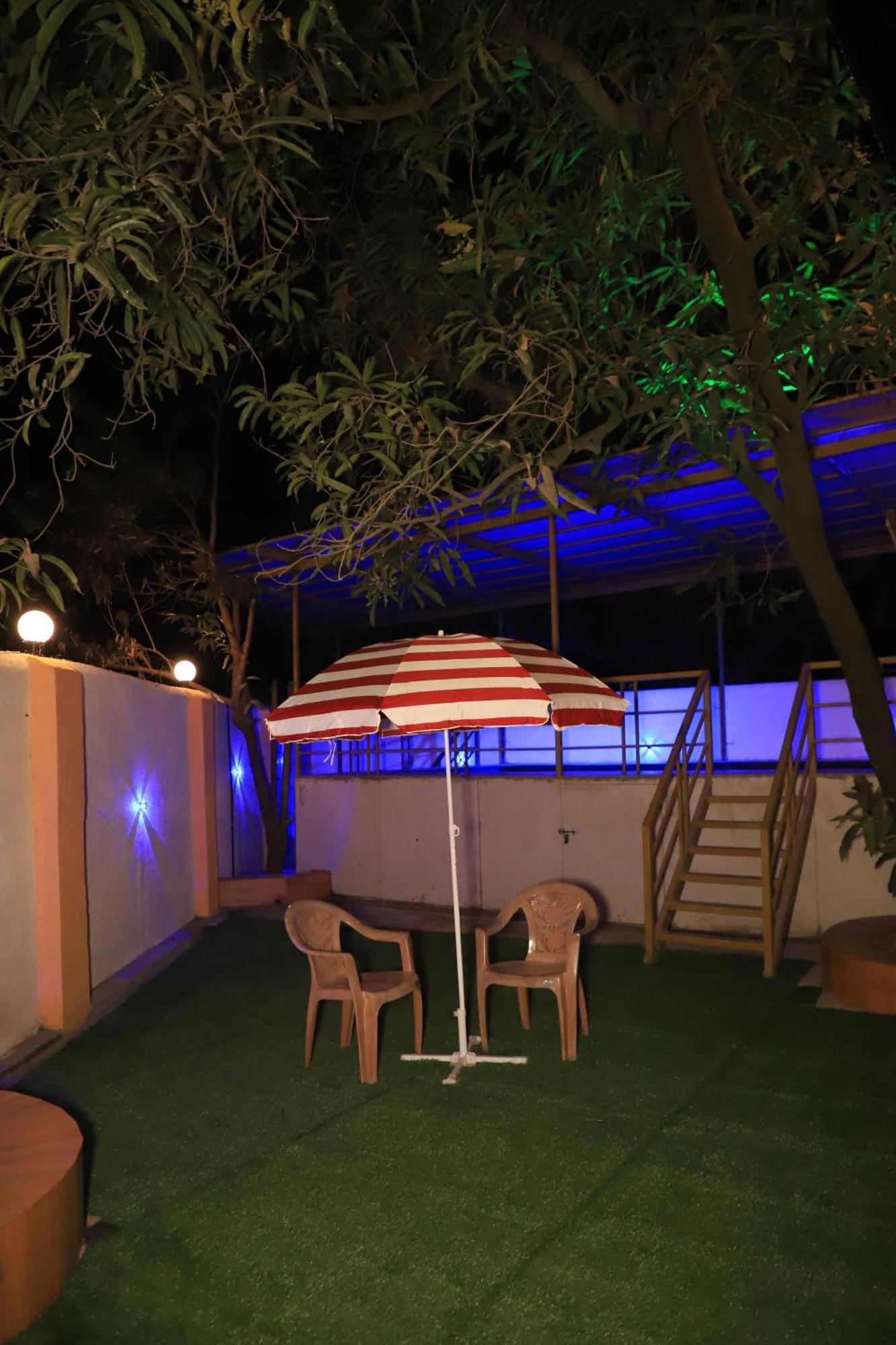 Hemharsh Holiday Home With Pool Karjat Exteriér fotografie